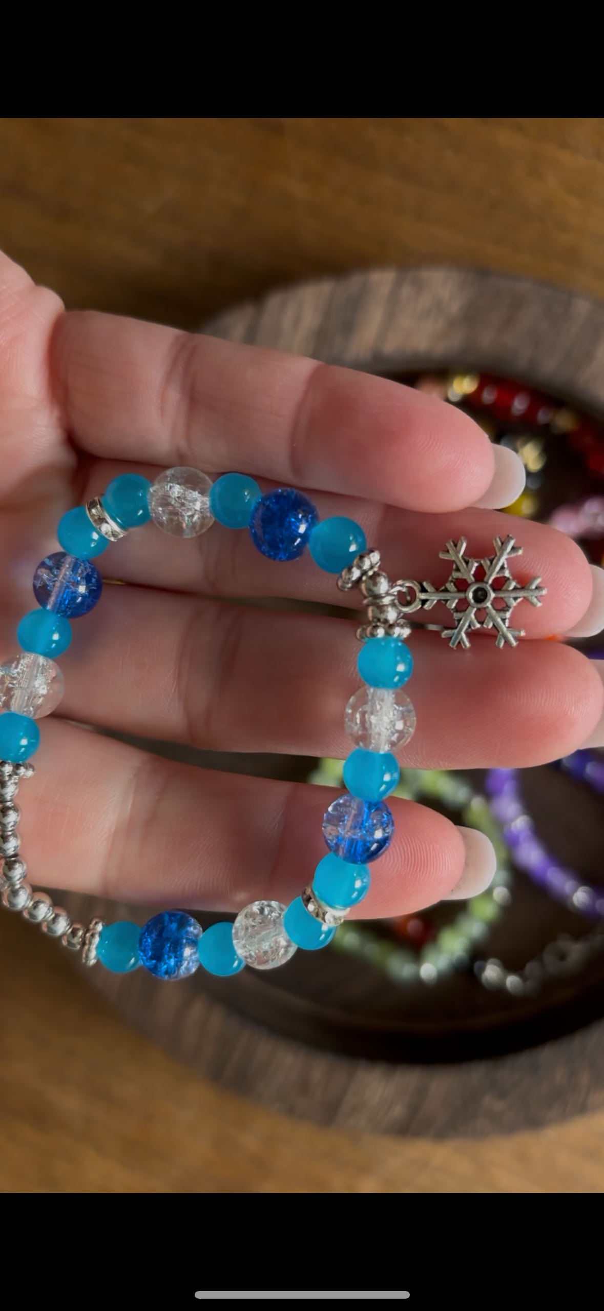 Handmade Acrylic Bead Bracelets Stretch Fit - Vibrant Colors & Unique Charms for Stylish Accessory